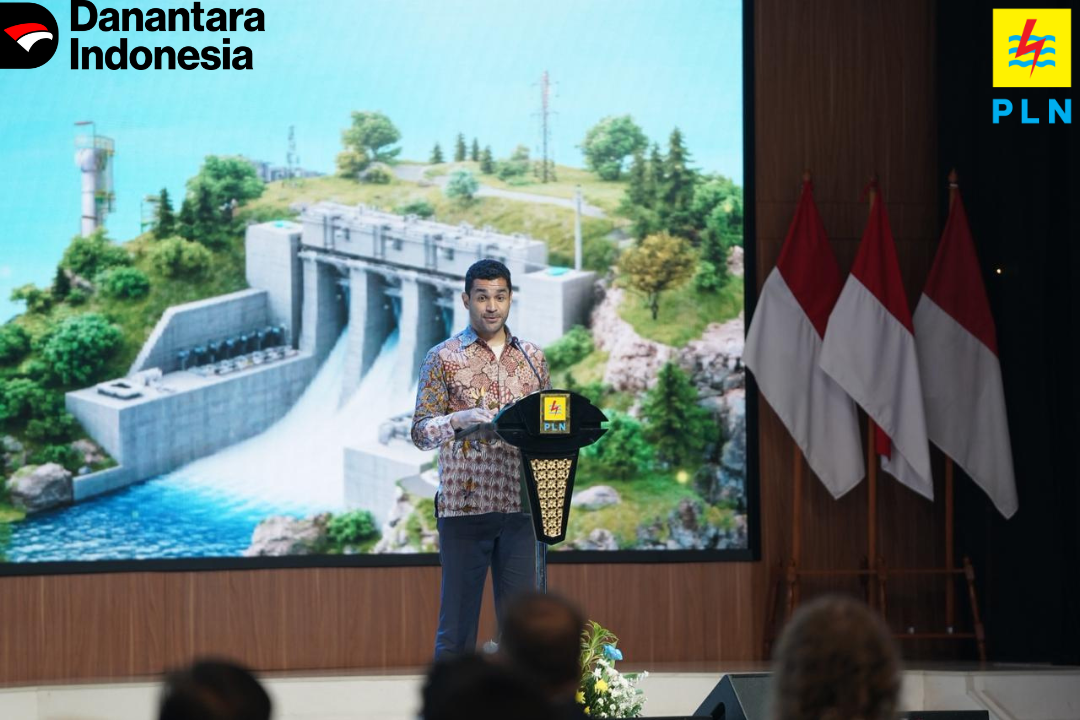Danantara Indonesia Inisiasi Hibah PLTS Sumenep ke Pemda, PLN Siap Suplai Listrik Bersih Bagi 2.000 KK